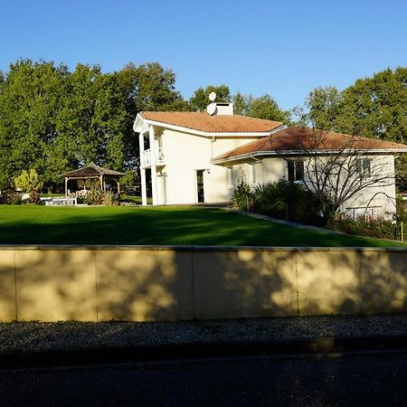 Villa Alba. Piscine grand jardin Hauts de Bordeaux Carignan-de-Bordeaux Exterior foto